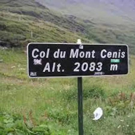 Del Paese Incantato Comune Di * Монченизио