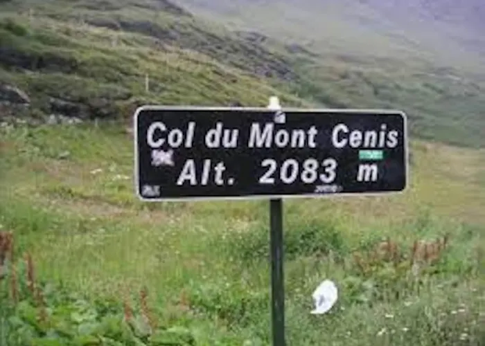 Del Paese Incantato Comune Di * 蒙切尼肖